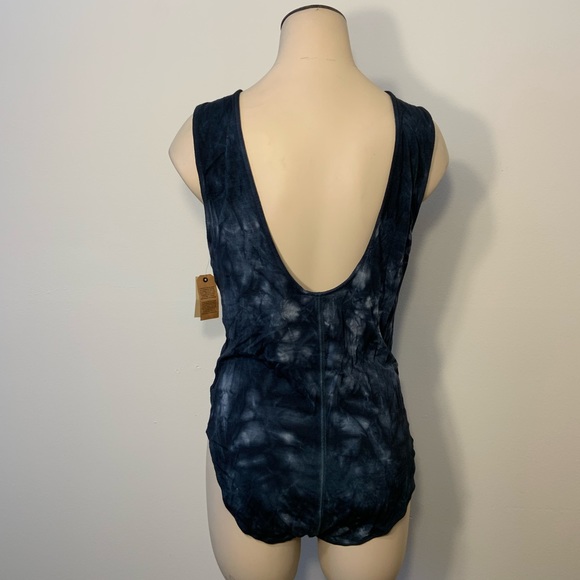 💫4 for $20💫 NWT American Eagle Outfitters • Tiedye bodysuit with low back - Picture 4 of 6